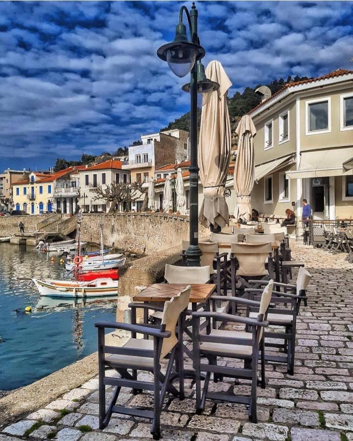Nafpaktos Beach Luxury Suites Esterno foto