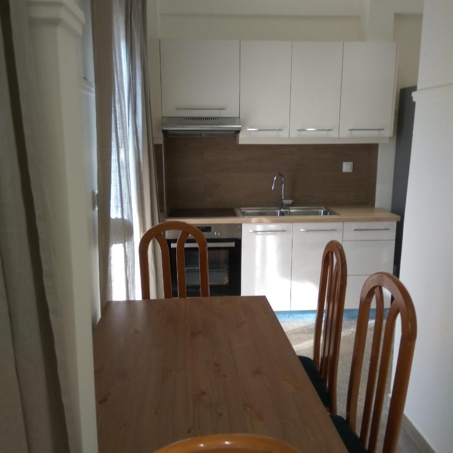 Nafpaktos Beach Luxury Suites Esterno foto