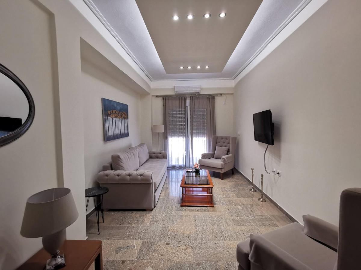 Nafpaktos Beach Luxury Suites Esterno foto